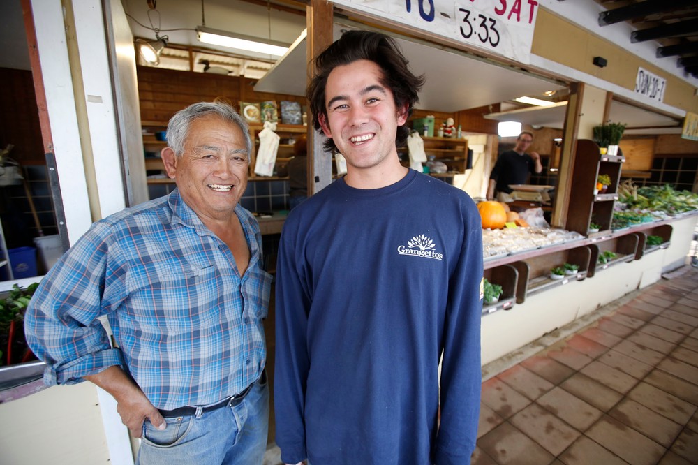 San Diego California, USA, December 13th 2016: | Chino Farms located in Rancho Santa. The farm is recognize and publicize for the high quality produce. Tom Chino with his son Makoto. | (Alejandro Tamayo)