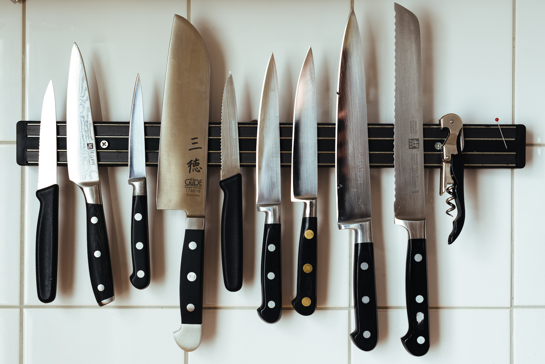 Нож для кухни купить в москве. Нож кухонный км-7035. Ножи Sharp Knives. Kitchen Knife ножи. Кованые кухонные ножи.