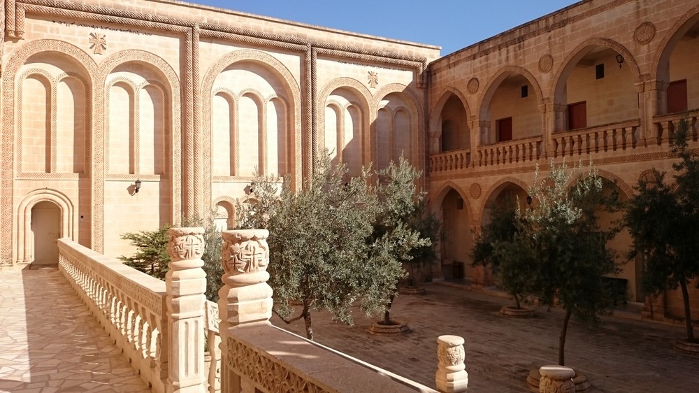 assyrianwine_Monastery1