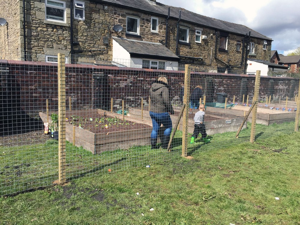 bolton-pub-garden-allotment