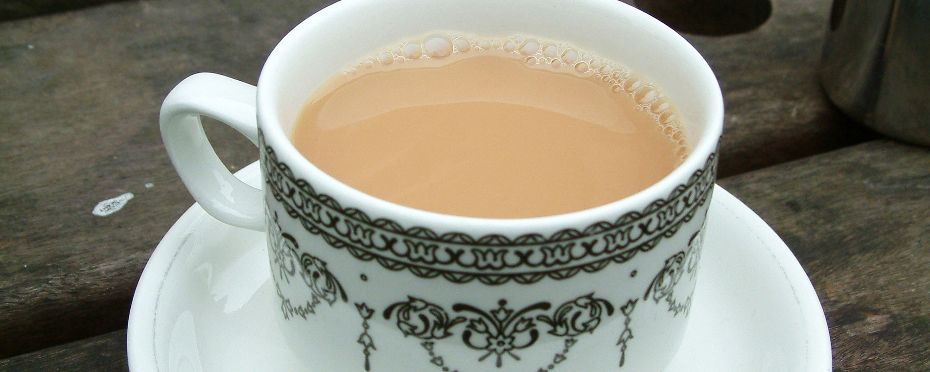 This Is How Many Extra Calories You Consume From Taking Your Tea With Sugar