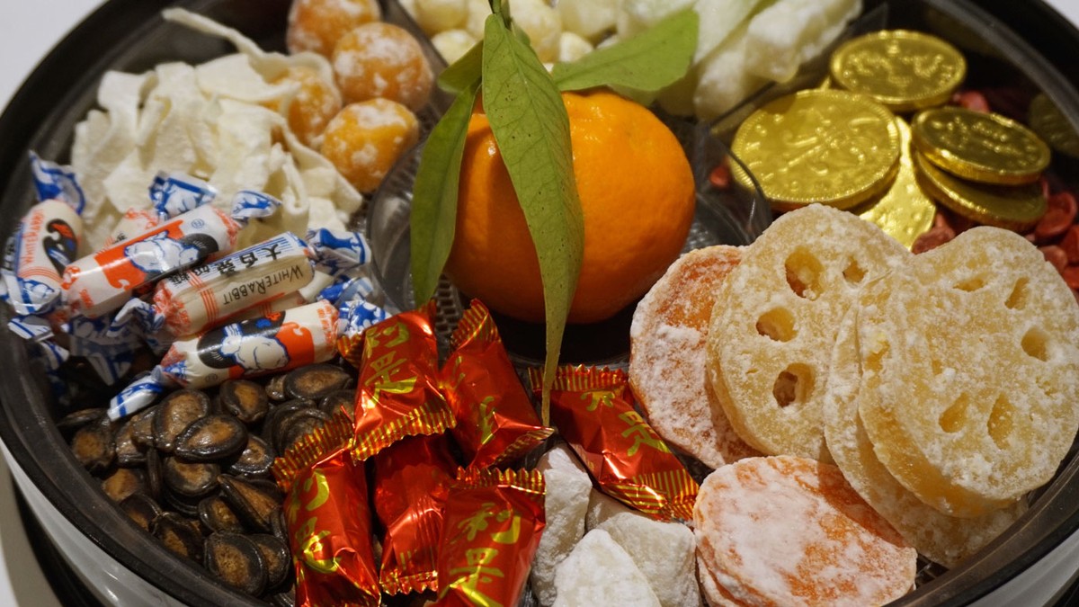 chinese new year tray of togetherness pictures