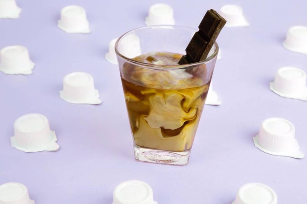 karige-cocktails-white-russian